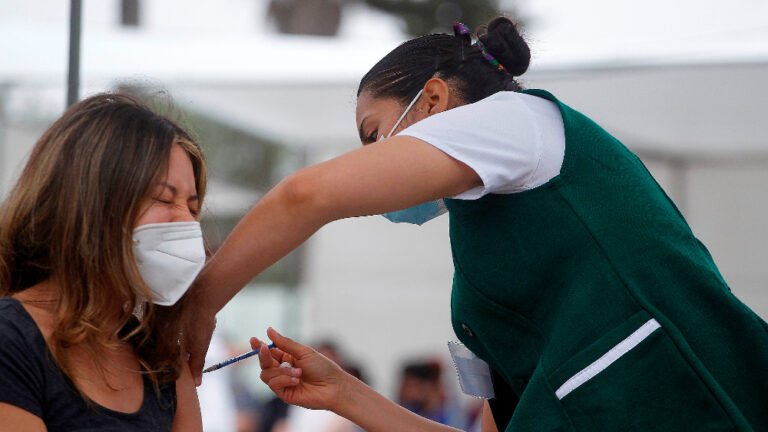 A principios de agosto culminaría vacunación contra COVID-19 en municipios de frontera norte