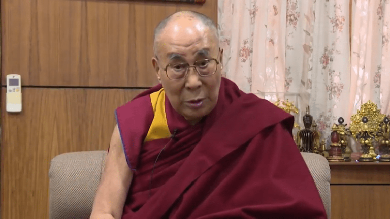 Dalai Lama también fue vigilado con Pegasus, pero no tiene teléfono