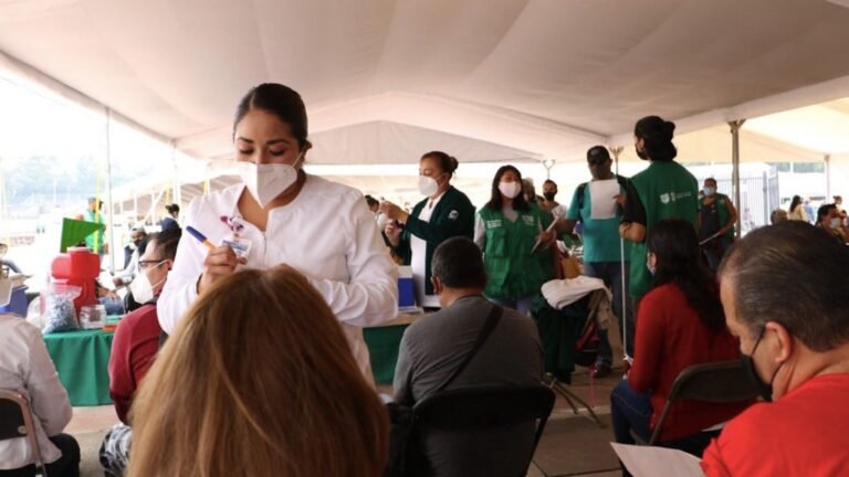 Iniciará vacunación de 30 a 39 años en Iztapalapa e Iztacalco