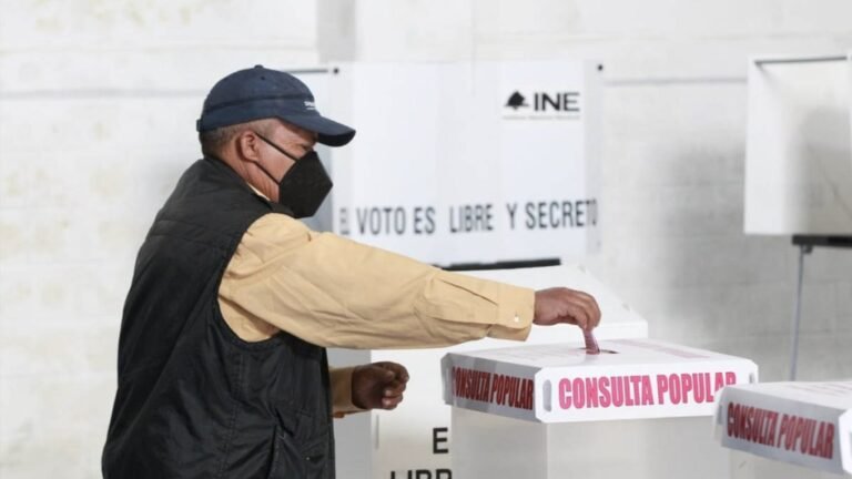 Gana el SÍ en la primera consulta popular de México; fue exitosa, señala Córdova