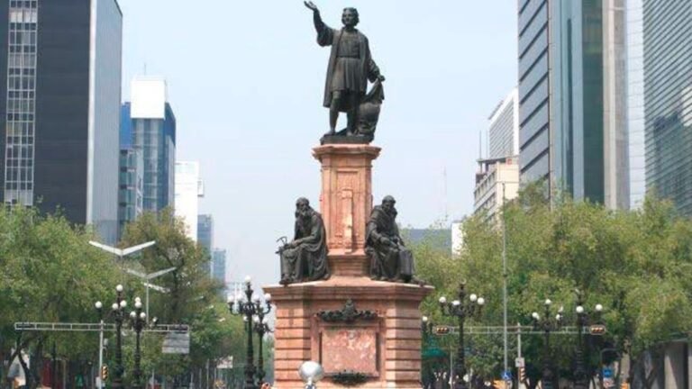 Estatua de mujer olmeca sustituirá a Cristóbal Colón en Reforma, CDMX