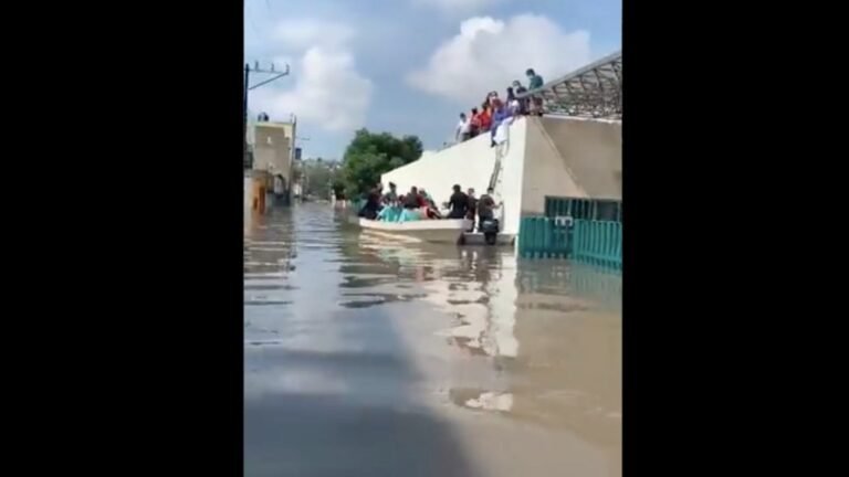 Seguirá la lluvia en el Valle de México; AMLO pide trasladarse a zonas altas o albergues