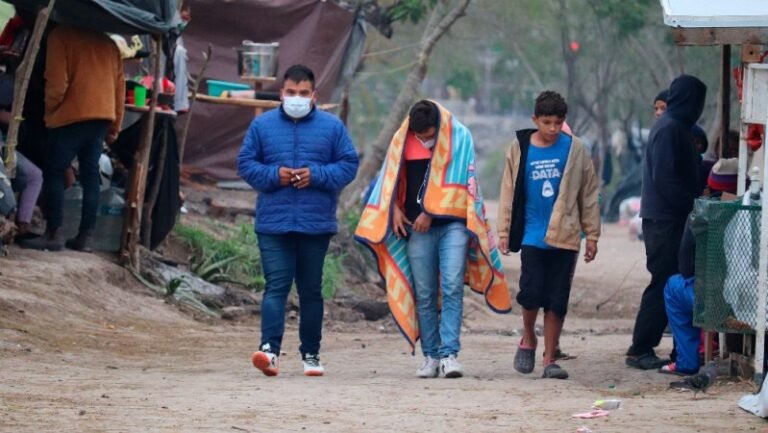 Activan alerta amarilla y naranja por bajas temperaturas en seis alcaldías