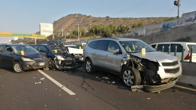 Carambola en la México-Puebla deja un motociclista muerto