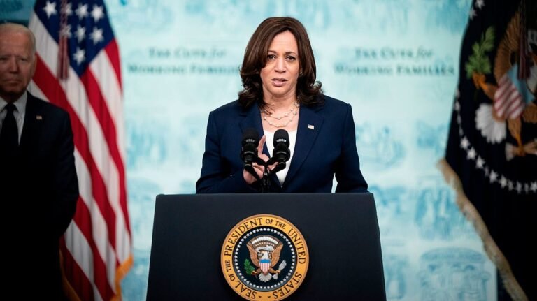 Harris será la primera mujer en la presidencia de EU mientras Biden se somete a una colonoscopia