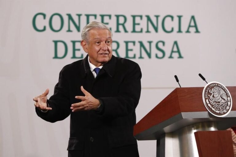 “Nada de tapados”: AMLO sobre candidato de Morena a la Presidencia