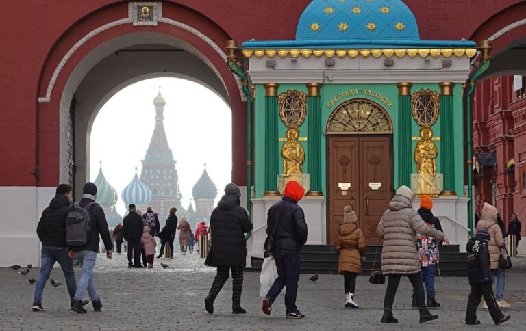 Rusia registra por tercer día más de 40,000 nuevos casos de Covid-19