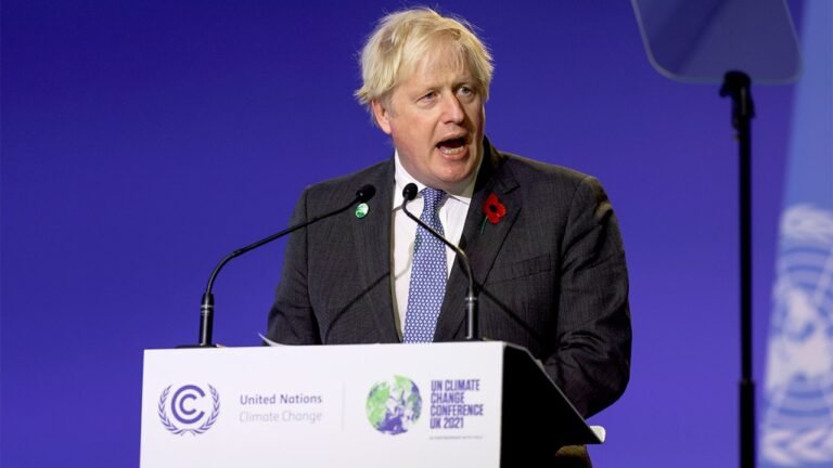 Si fracasamos, nuestros hijos no nos perdonarán: Johnson en la COP26