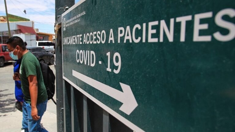 México registró en las últimas 24 horas 3 mil 307 casos y 296 muertes por COVID-19