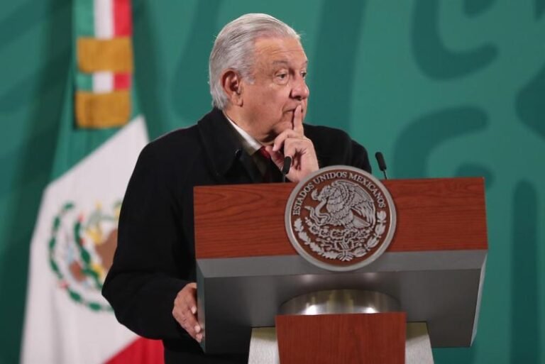 Propone AMLO colecta para que encuestadoras hagan Revocación de Mandato