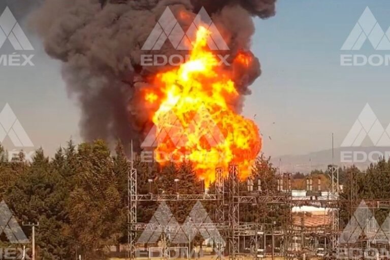 Se incendia fábrica de solventes en Lerma, Edomex