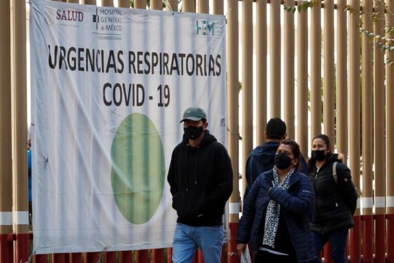 México registró en las últimas 24 horas 18 mil 671 casos y 449 muertes por COVID-19