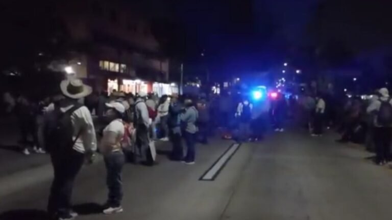 CETEG amaga con mantener bloqueos en la Autopista del Sol hasta dialogar con las autoridades