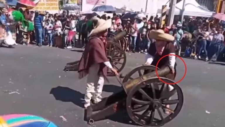 #Video Cañón de pólvora estalla en mano de danzante durante Carnaval de Huejotzingo