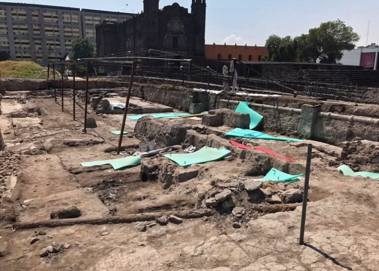 Revisan afectaciones por colapso de techumbre en ruinas de Tlatelolco