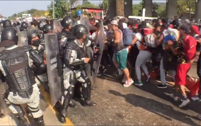 #Video Guardia Nacional detiene a migrantes en segundo enfrentamiento en Tapachula