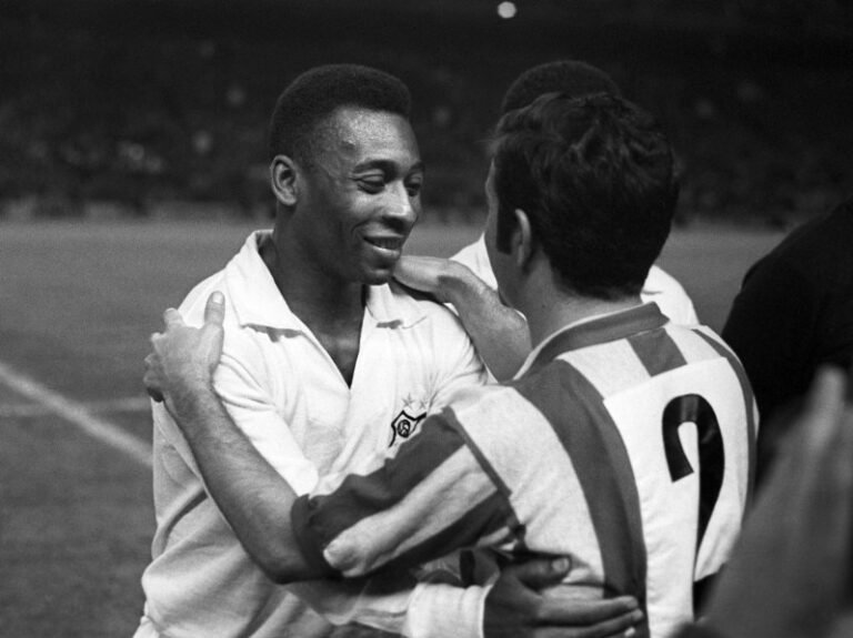 La regla para ‘Pelé’ al llegar a Santos: “No lea periódicos ni escuche radio”