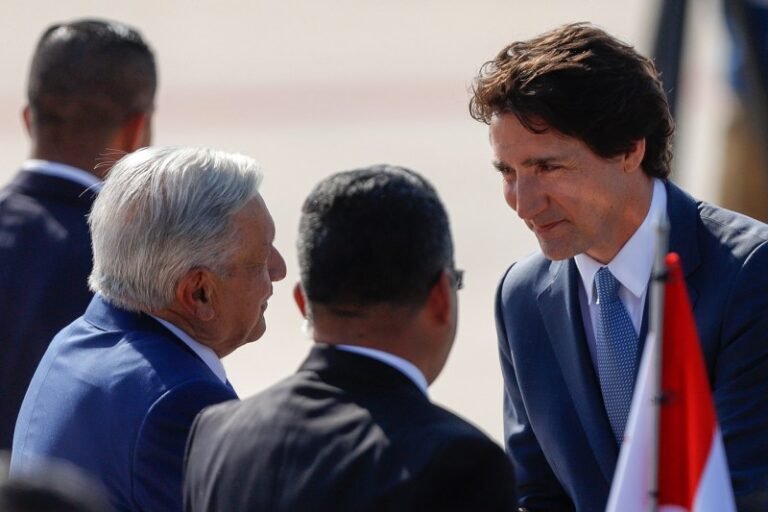 Justin Trudeau cena con Joe Biden y López Obrador en Palacio Nacional