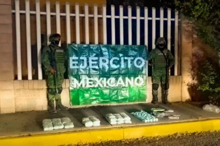 Ejército mexicano decomisa 276 mil pastillas de fentanilo y armas en Sinaloa