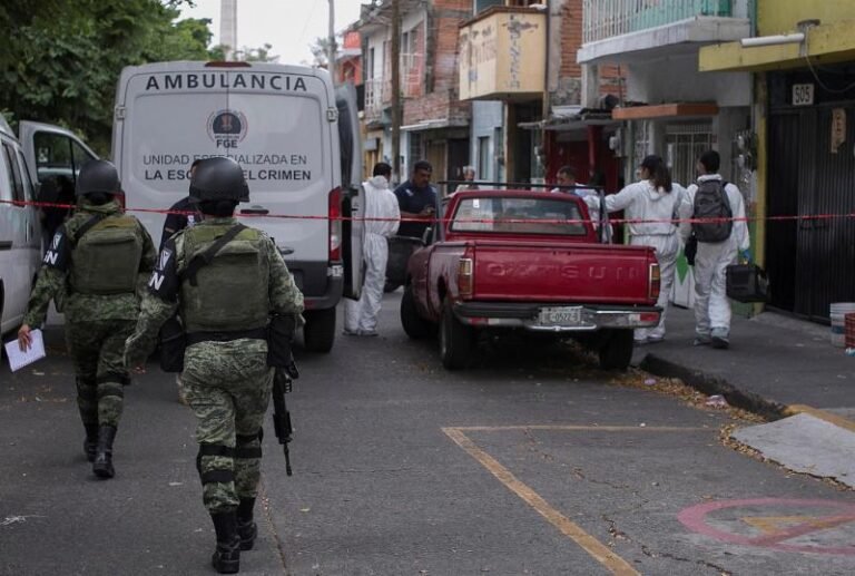 “Claro que informo al papa de la situación de violencia”, asegura arzobispo de Morelia