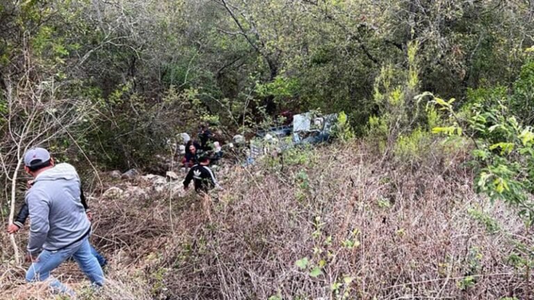 Peregrinos se accidentan en Tamaulipas; hay 1 muerto y 15 heridos