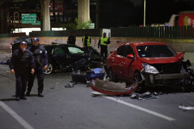 Choque múltiple deja 4 muertos en Periférico Norte; hay 2 detenidos