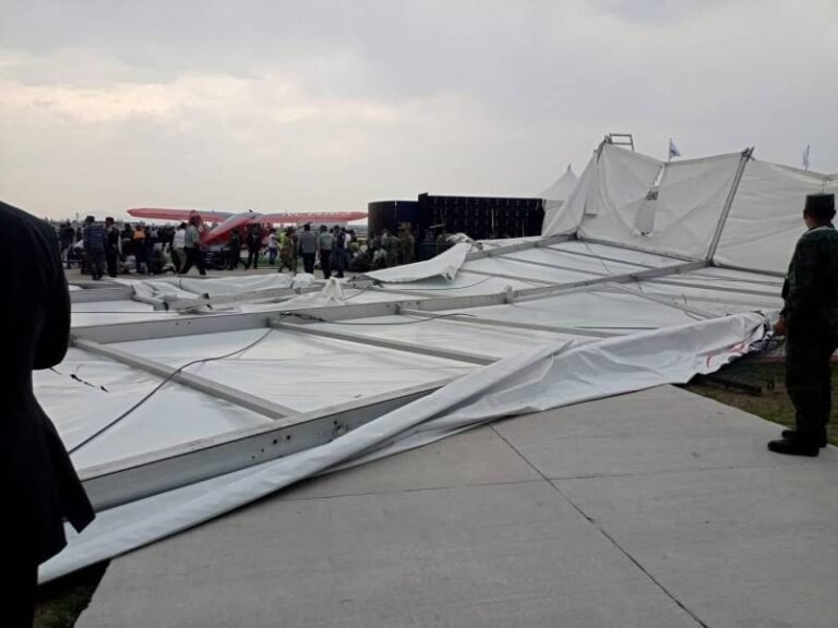 Desplome de estructuras metálicas deja al menos 13 lesionados en Santa Lucía