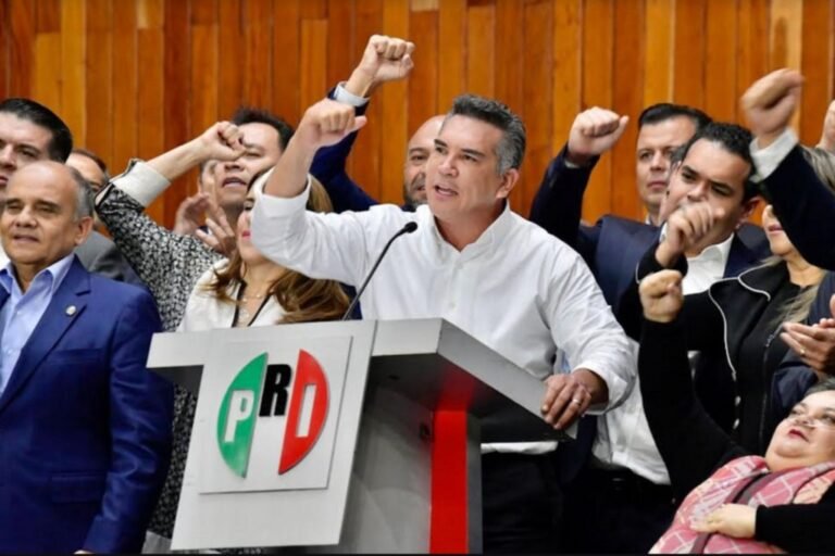 Tiene tiempo que el PRI renunció a sus principios: López Obrador
