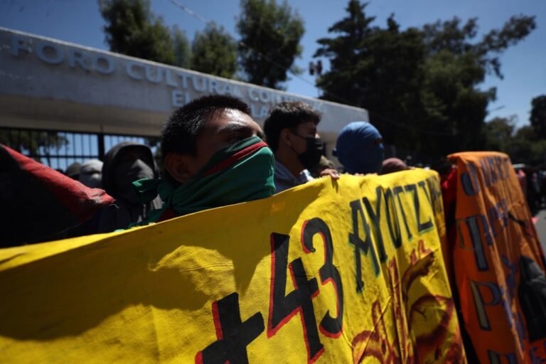 Asegura el gobierno que su relatoría sobre el caso Ayotzinapa se aleja de la ‘verdad histórica’