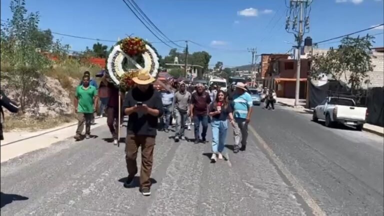 Dan último adiós a Montserrat Juárez en el Estado de México