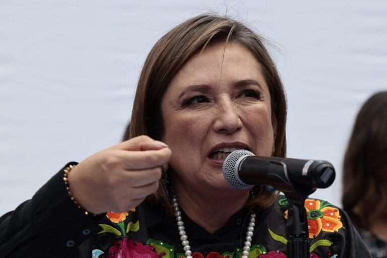 Xóchitl Gálvez denuncia ser blanco de la “embestida” de López Obrador