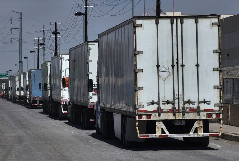 Canacar asegura que revisión en frontera ha frenado 15 mil camiones de exportaciones