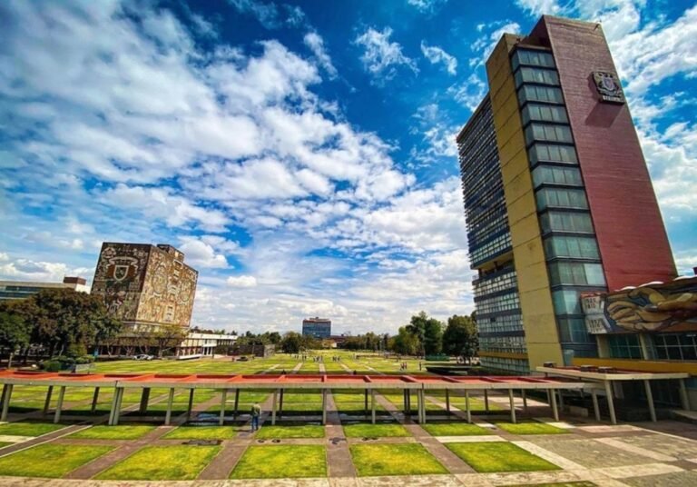 Distinguen a la UNAM por su estatus de Patrimonio de la Humanidad