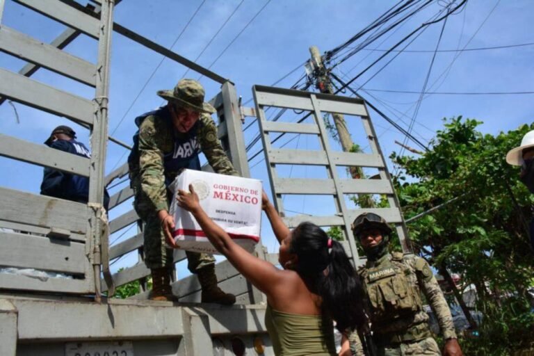 Ejército toma el control en un convulso Acapulco, que resiente golpe de Otis con 39 muertos