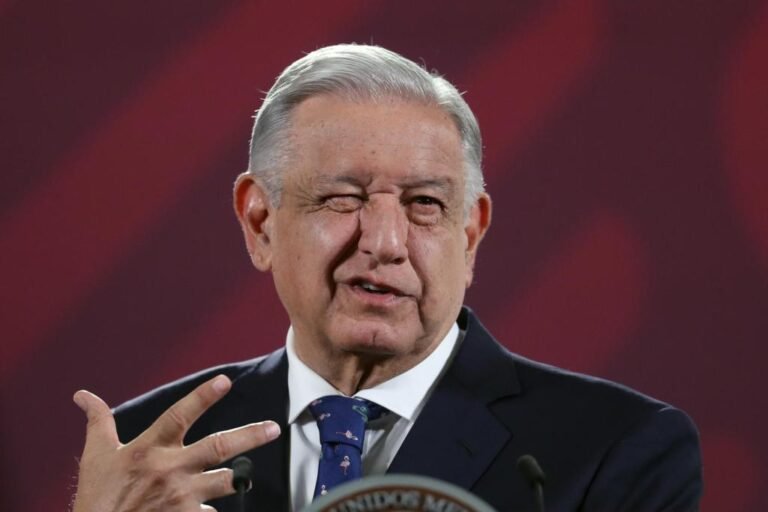 “Nos falta un año, pero que adversarios no coman ansias”: López Obrador