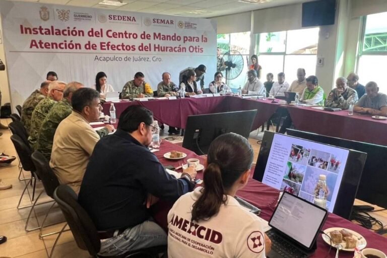 Suben a 305 los extranjeros rescatados en Guerrero tras el huracán Otis