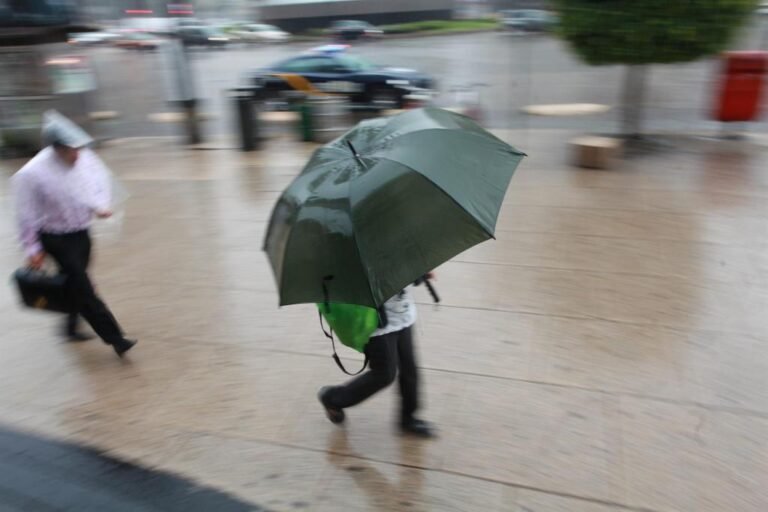 Suspenden clases en Nuevo León por intensas lluvias