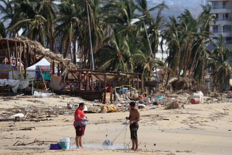 Infonavit dará prórrogas a trabajadores afectados por el huracán Otis en Guerrero