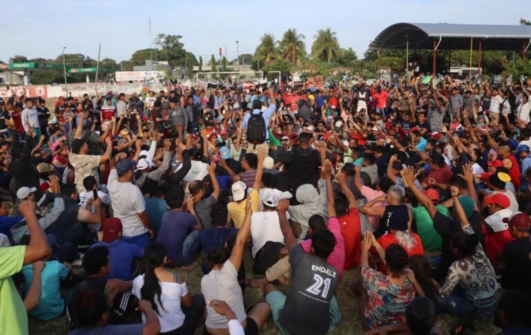 Migrantes de la caravana cuestionan el conteo que hace AMLO de ellos