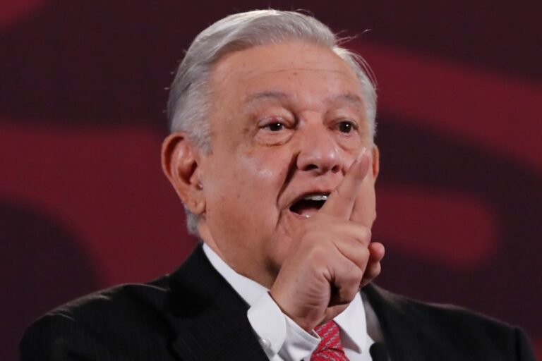 “Estigmatizaciones” de López Obrador “propician” ataques a la prensa, advierten activistas