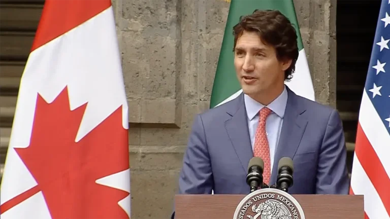 Encuestas y peticiones de refugio obligan a Trudeau a exigir visas a mexicanos