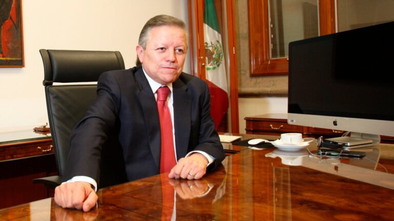 Abogado denuncia a exministro Arturo Zaldívar por atentar contra independencia judicial