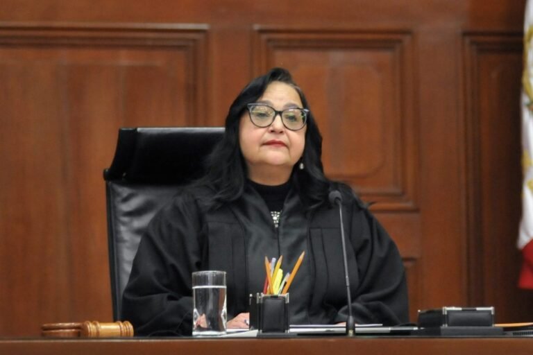 Rechaza AMLO apoyar juicio político contra la ministra Norma Piña