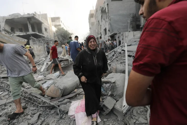 106 gazatíes mueren en las últimas horas en Gaza, elevando la cifra de fallecidos a 35,562
