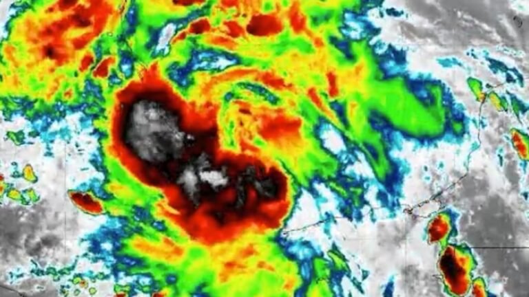 Alertan por la formación de la depresión tropical ‘Tres’ frente a Veracruz