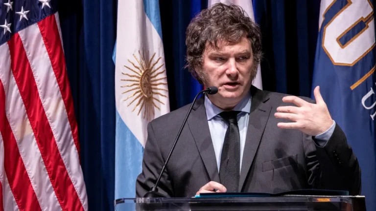 Argentina pasa a la ‘segunda etapa’ del plan económico de Milei: menos impuestos y reforma estatal