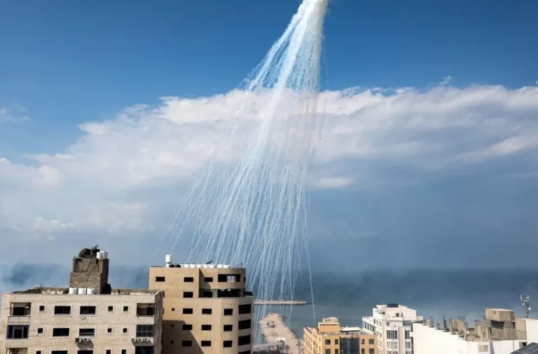 HRW acusa a Israel de poner en riesgo a los civiles en el Líbano por uso de fósforo blanco