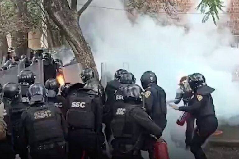 Tres policías heridos tras manifestación en Embajada de Israel