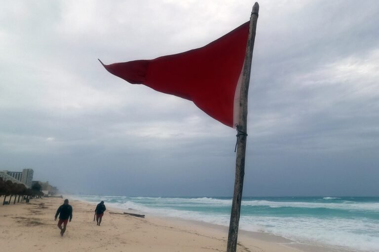 Alerta Naranja en Quintana Roo por la llegada de “Beryl”