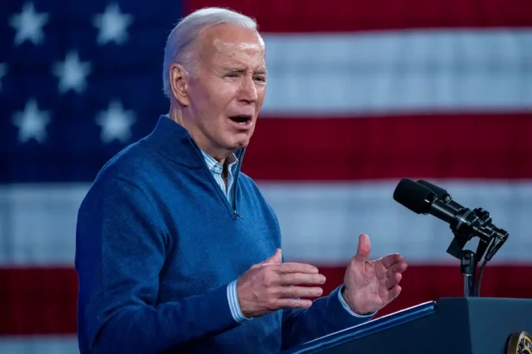 Biden no considera abandonar la carrera presidencial: Casa Blanca